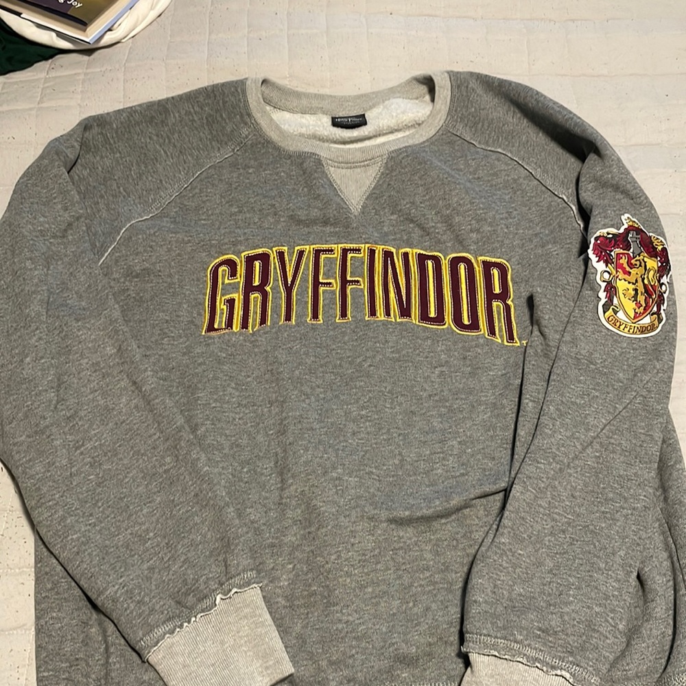 Harry Potter gryffindor sweatshirt